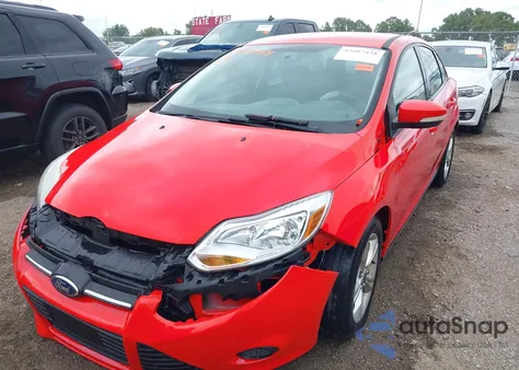 2014 Ford Focus Se z USA, uszkodzony, nr VIN 1FADP3F28EL217511
